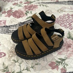 Doc martens in green